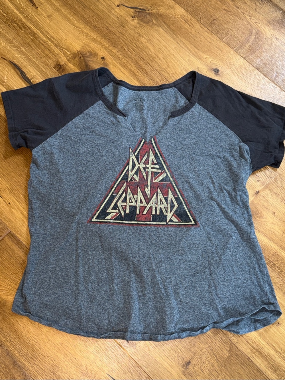 Graphic Def Leppard Raglan Tee - Grey & Black